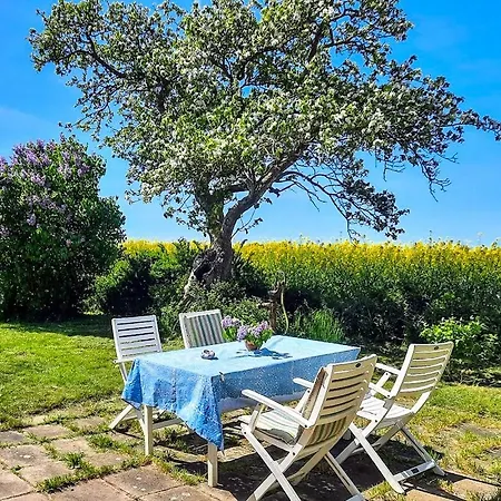Timber-framed Idyll With Views Of The Fields Humble